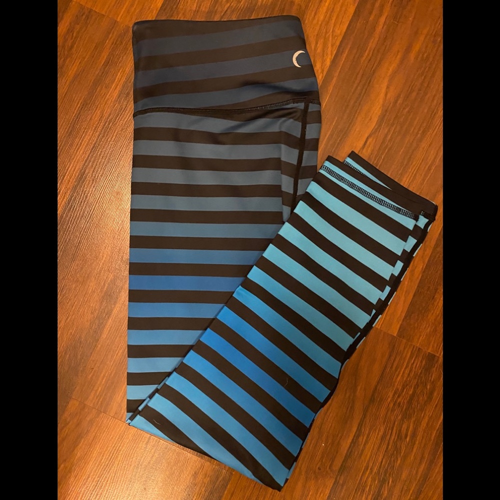 Zyia leggings